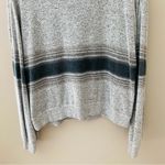 Z Supply  Pullover Sweater Top Gray Sz Small Photo 2