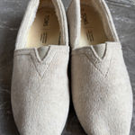 Toms Womens 7 IvoryWool/Poly Uppers w/ Comfy Faux Fur Fleece Lined Slip On Shoes Photo 0