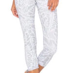 Alo Yoga ALO Size XXS Yoga White Leaf Pattern Leggings Photo 0