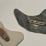 Lot Of 2 Hand Made Ceramic Brooch Pins Hand Painted Photo 8