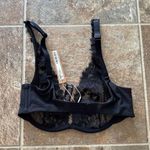 SKIMS Femme Lace Plunge Bra Onyx Size 34C Photo 3