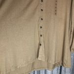 Jones New York NWT Gold Metallic Button Front Cropped Sleeve Shirt Size Medium Photo 8