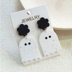 Halloween Ghost Dangle Earrings Cute Flower Top Spooky Season Fall Jewelry New White Photo 1