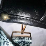 UNBRANDED BLACK CROSSBODY PURSE ADJUSTABLE BLACK WHITE GREEN SNAKESKIN … Photo 3