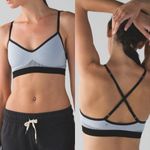 Lululemon Hold Your Om Bra II Heathered Silver Fox Cross Straps Strappy Size 2 Photo 1
