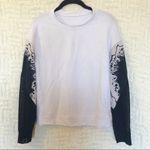 Alo Yoga  Verse Long Sleeve Top Photo 1