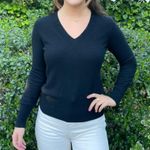 Neiman Marcus v-neck cashmere sweater Photo 0
