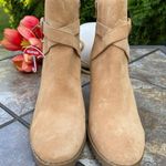 Blondo Tan Suede Tamzin Waterproof Heeled Ankle Bootie neubuck leather Photo 3
