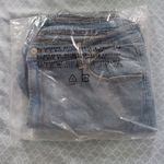 Old Navy  Womens Super Skinny Jeans 16P Petite High Rise Light Wash NEW Photo 3