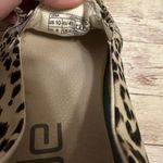 Hey Dude  Slip On Shoes Women's Size 10 Leopard Animal Print Cheetah Photo 4