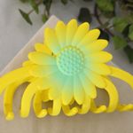 3 Flower Claw Hair Clip Set Pink Photo 3