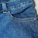 Lee  Capri Blue Jeans Womens 8 Medium‎ Classic Fit Slits Hem Summer Denim Casual Photo 4
