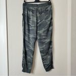 Splendid Camo Jogger Pants Size Medium Photo 3