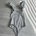 EXPRESS White Ruched Puff Strap Scoop Neck Thong Bodysuit | Size Small (S) Photo 2