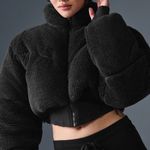 Alo Yoga Sherpa Main Act Corset Puffer Black S Photo 0