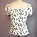 E & M  fitted sweetheart neckline button front floral puff sleeve crop top Size M Photo 2