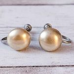 Vintage Screw Back Earrings Pearlescent Beige 3/8" Photo 0