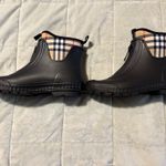Burberry Boots Photo 2
