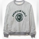 American Eagle Outfitters Gray and Green Crewneck Sweater size medium Photo 2