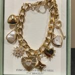 Atterri | Two Photo 10