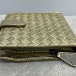 Bottega Veneta Gold Intrecciato Leather Wallet with Coin Pouch - Preowned Photo 7