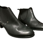 Munro  Black leather Chelsea Ankle boots Booties with Stud Detail western Photo 0