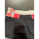 Lululemon  6 Boogie Shorts Black Flowabunga Floral Reversible Shorts 2" Photo 1