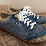 Simple Casual Shoes Suede Canvas Gum Sole Women’s Size 6.5 Blue Photo 0