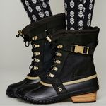 Sorel  Women's Black Conquest Carly Short NL1899-010
Classic Ankle Winter Boot Photo 0