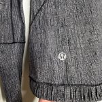 Lululemon  Water Bound Hoodie Women's Black Dune Size 6? Photo 4