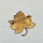 MMA Metropolitan Museum of Art Gold Tone Red Enamel Maple Leaf Pin Brooch 1985 Photo 6