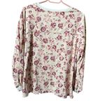 C&C California C & C California size 1X floral V neck sweater. Photo 2