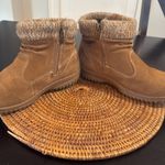 Khombu  Cozy Tan Ankle Boots Photo 6