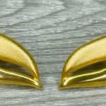 Vintage Dora gold tone cat eye style retro 50s / 70s earring accessors studs Photo 1