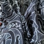 Sunny Leigh 🖤🤍  Macy’s Lightweight Crinkly Ruffles Buttons Feminine Romantic Photo 5