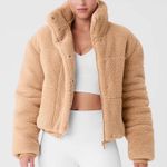 Alo Yoga Sherpa Snow Angel Puffer Camel XS Photo 0