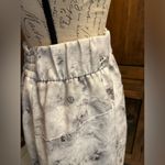 Lululemon Lightweight Pull-On High Rise Midi Skirt
Aquila Rhino Grey Multi Sz 10 Photo 2