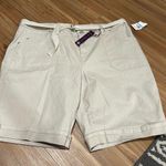 Gloria Vanderbilt  Cream Bermuda Shorts with Belt NWT Size 20W Photo 0