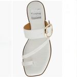DV by Dolce Vita Makai Faux Leather Toe Loop Buckle Flat Sandals White Womens 6 Photo 1