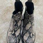 Universal Threads Target boots Photo 0