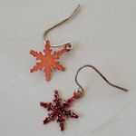 Vintage Red Sparkly Dainty Snowflake Hook Pierced Earrings Photo 2