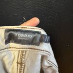Torrid  Cream Button-Front Denim Skirt Size 20 Photo 3