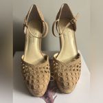 Jessica Simpson Womens Beige 2 Cork-Like Wedge Woven Cut Out Marshela Photo 1
