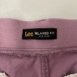 Lee NWOT  women’s relaxed‎ fit mid rise skimmer plum purple stretch capris pants Photo 3