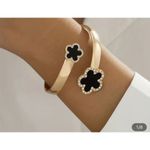 18k Gold plated Lucky Flower Geometric Twisted Cuff Bangle Photo 3