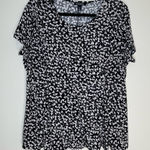 Roz & Ali  | Petite Short Sleeve Leaf Print Peplum Tunic Length Blouse | PXL Photo 0