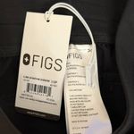 FIGS High Waisted Isabel Wide Leg Scrub Pants in Black, Size XXS Petite Photo 9