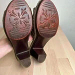 White Mountain  Comfort Slip on Sandals Brown Size 8M Clog Style Leather Photo 6