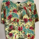 Talbots  Tropical Parrot Bird Stretch Knit Blouse Short Sleeve Crew Neck, Size S Photo 0