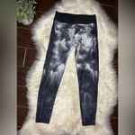 Adidas  black and white leggings sz medium Photo 1
